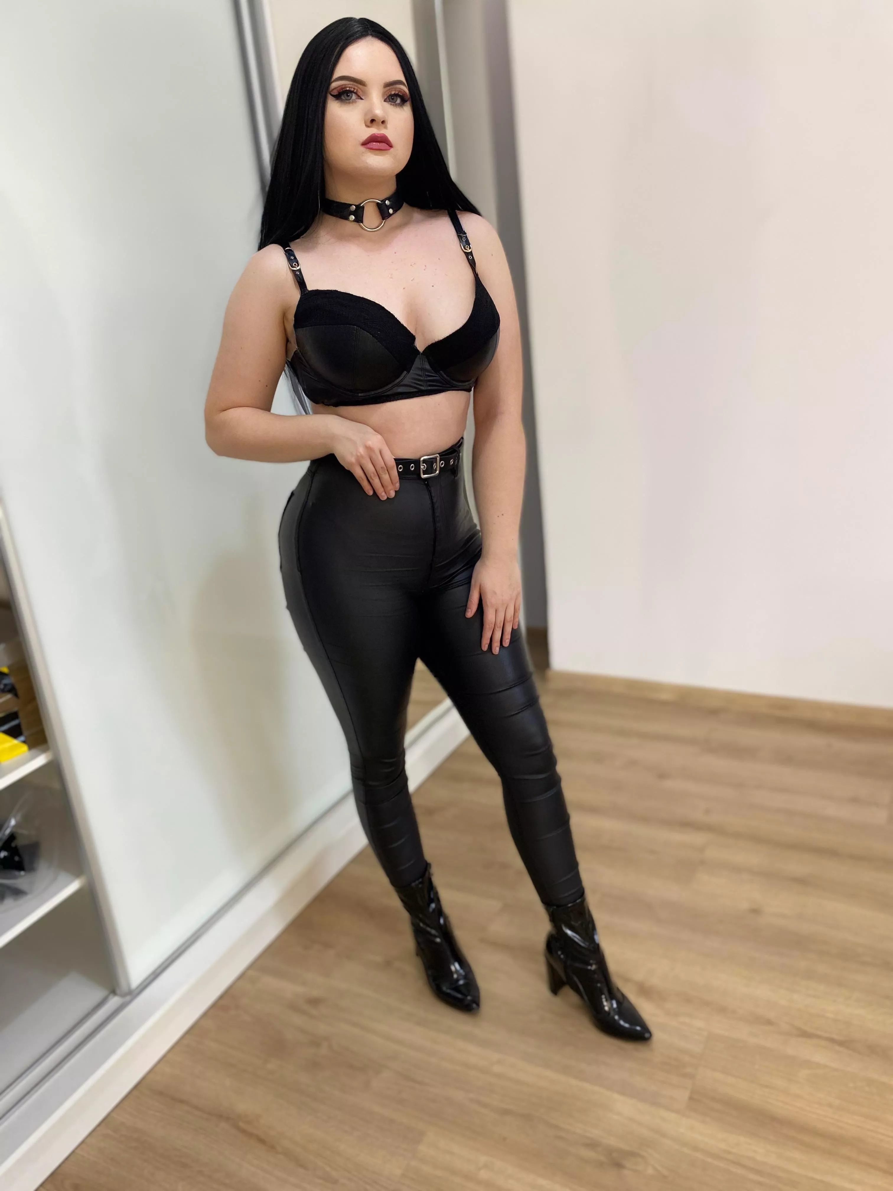 Do you like my leather boots 😈 posted by Navlia