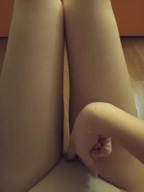 Do you like my outfit? by Liquidationn