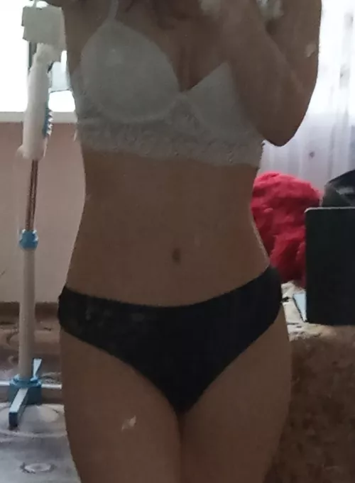 Do you like my outfit? by Liquidationn