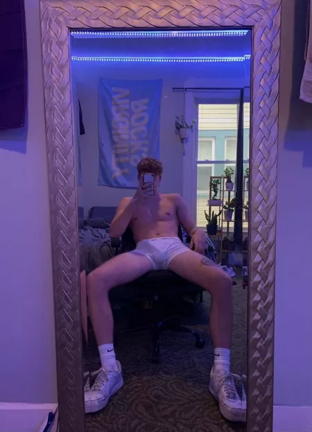 do you like my room? by collegettwink