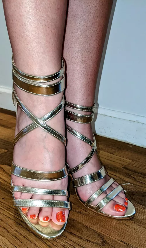 do you like my shoes? by Amamoj