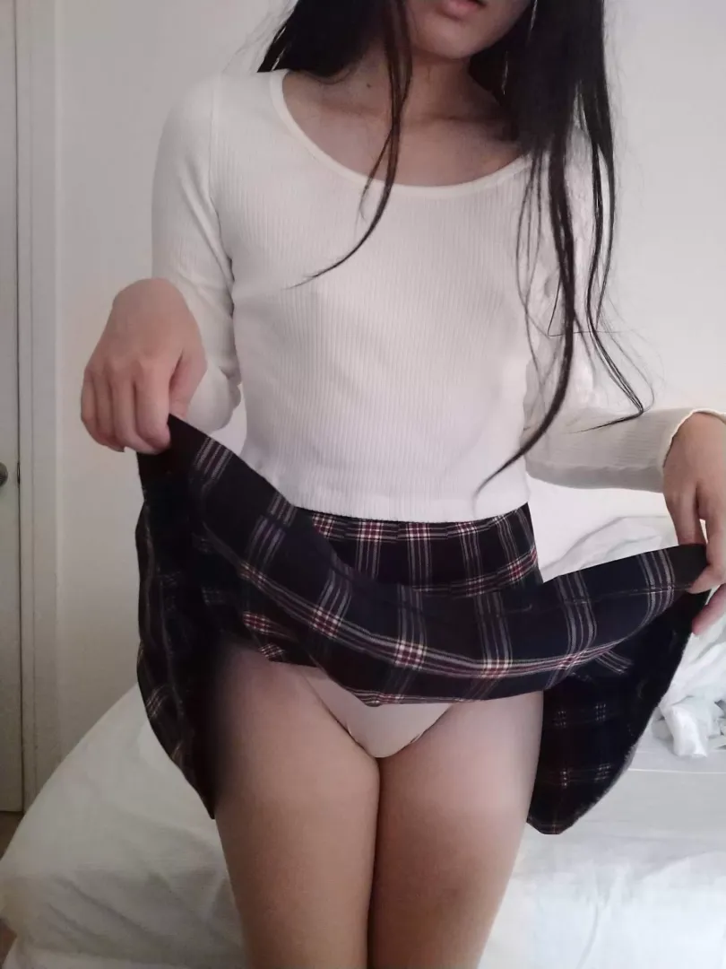Do you like my skirt? posted by strawbrrymon