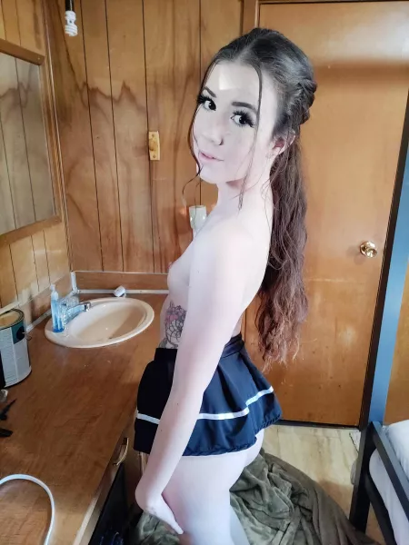 Do you like my skirt? by PrincessRosea69