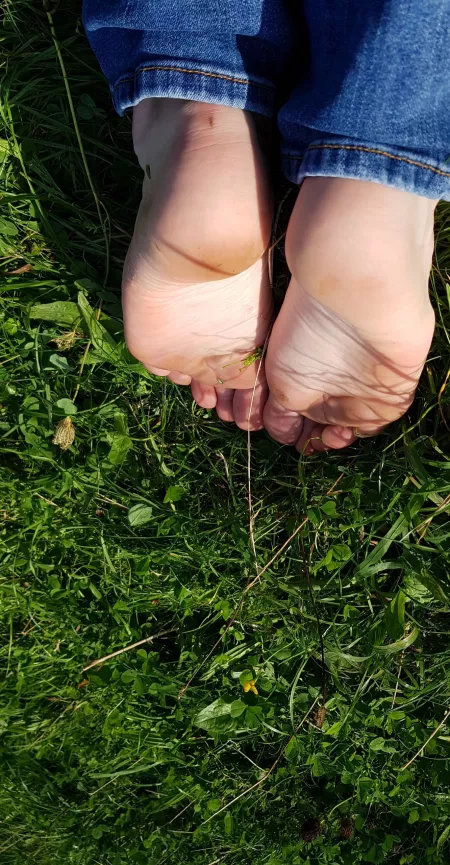 Do you like my soles? by barefootboy123