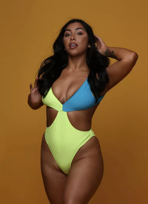 Do you like my swimsuit? by Boomshakhalaka