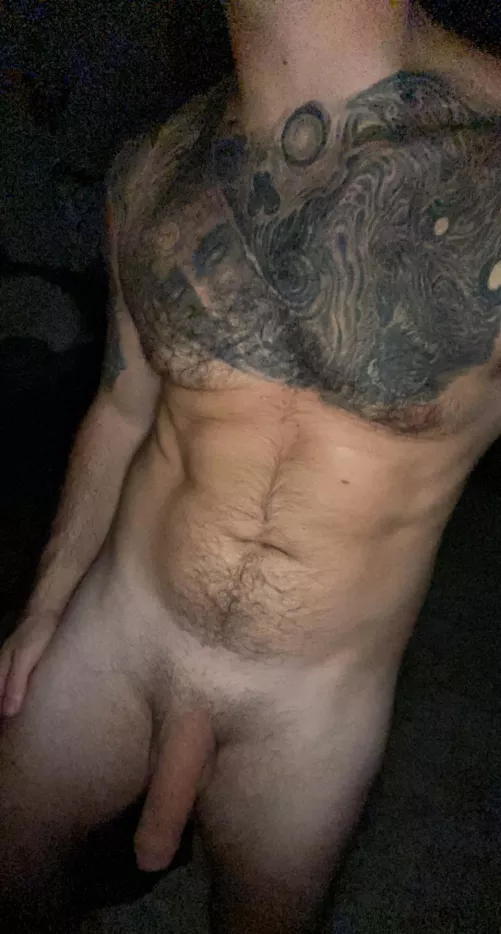 Do you like my type of body ? by DelusionalJim