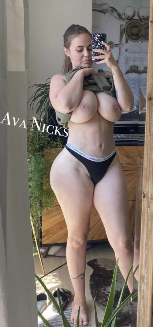 Do you like older moms with big boobs? by avanicks