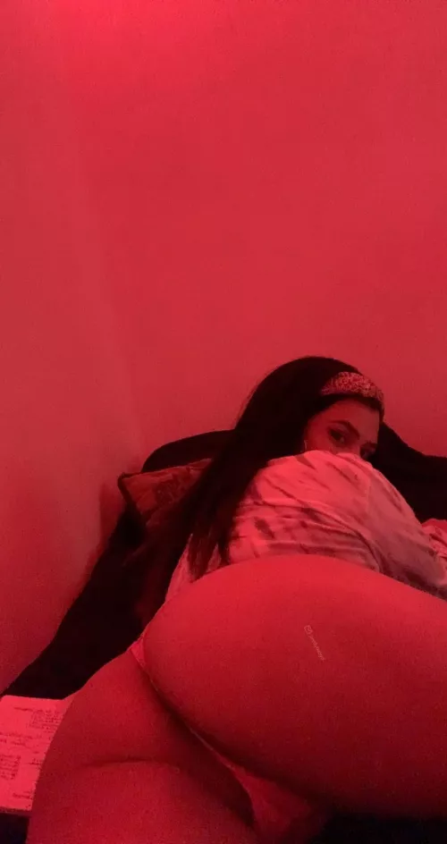 Do you like pink thongs? [F] by prettybabyd