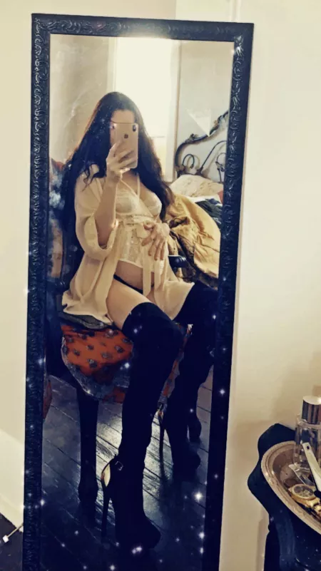 Do you like pregnant latinas in thigh highs? by 13ScarlettH