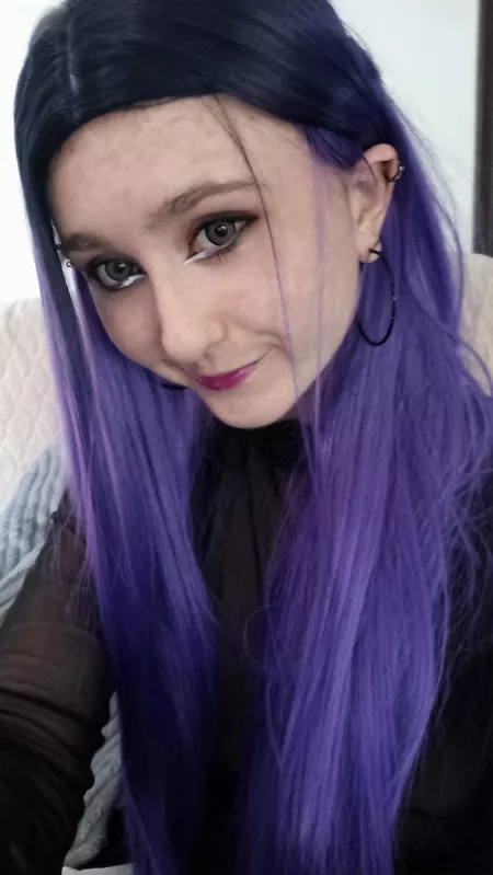 do you like purple make-up? 💜 by Many-Blueberry9360