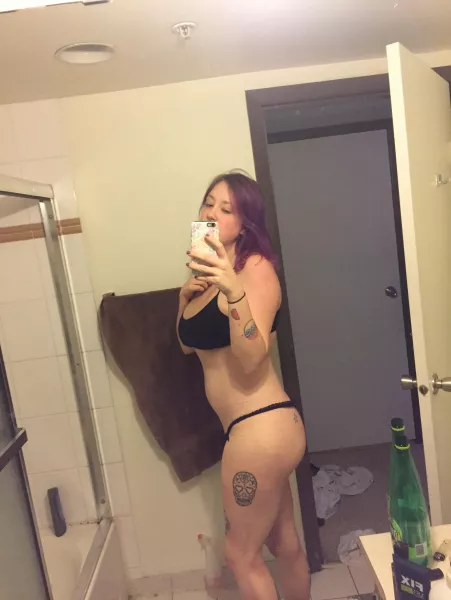 Do you like seeing me in a thong? by VioletFonce