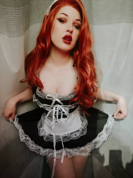 Do you like sexy maids? 😏🍓 by koshka_kimmy