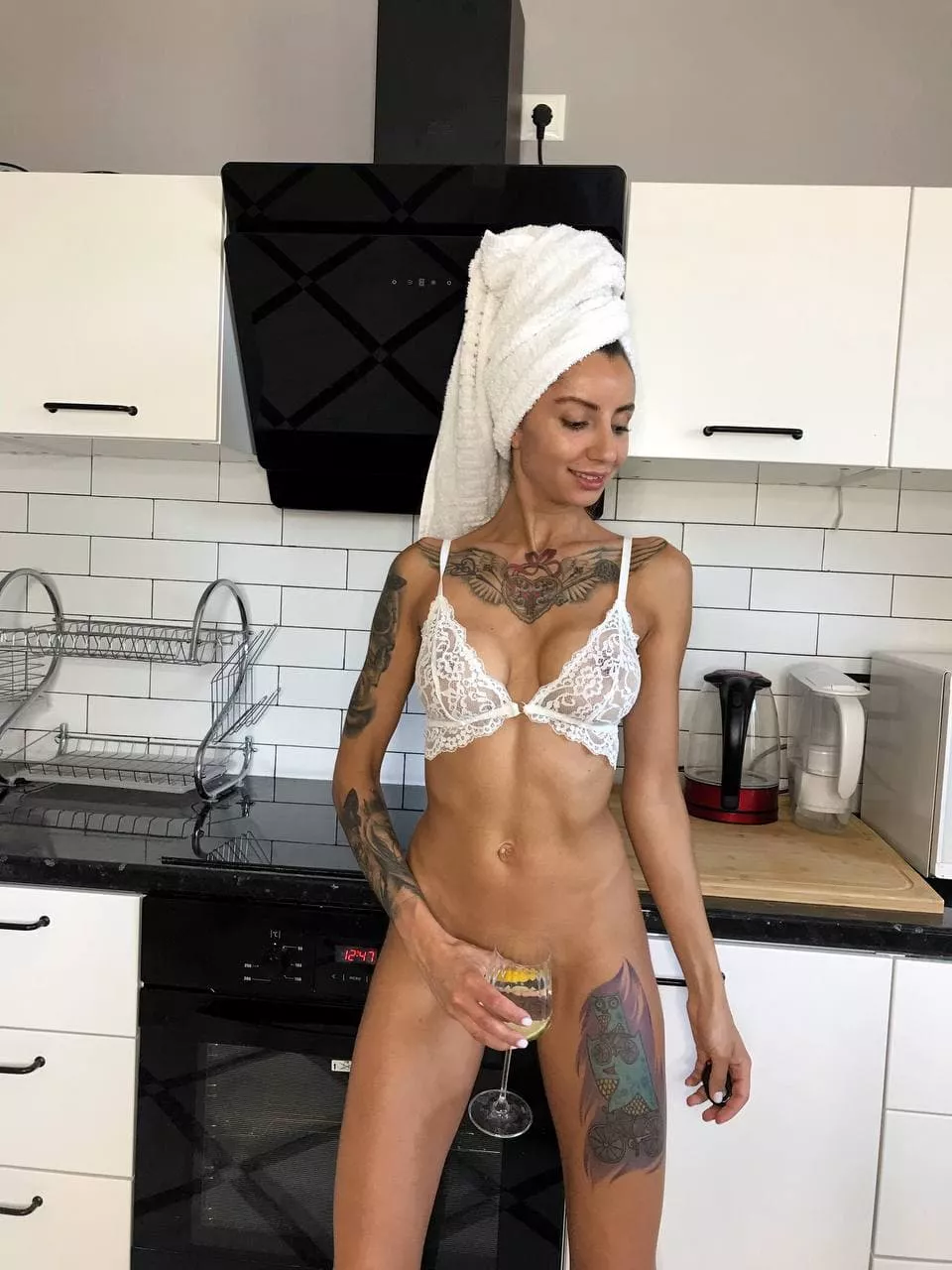 Do you like skinny girls with big tits?🍒 posted by xxxquestions