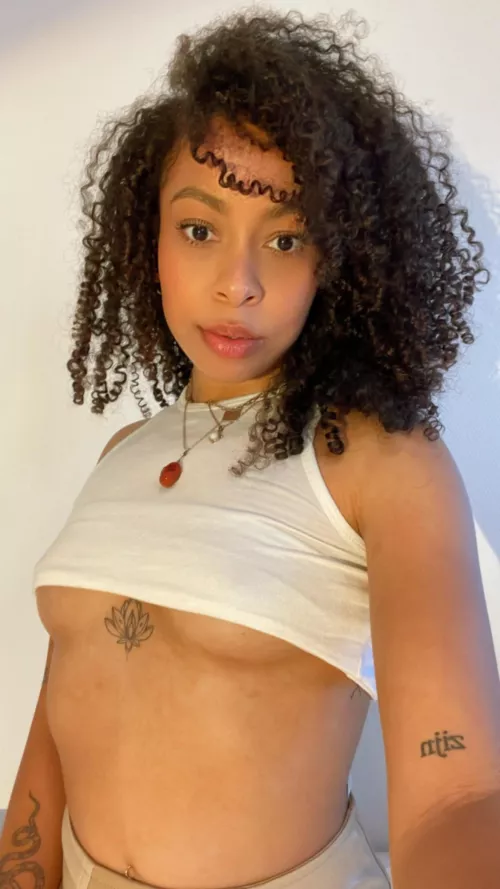 Do you like some under boob? by Misscharlierose