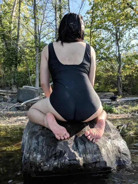 Do you like swimming? by ukekitty