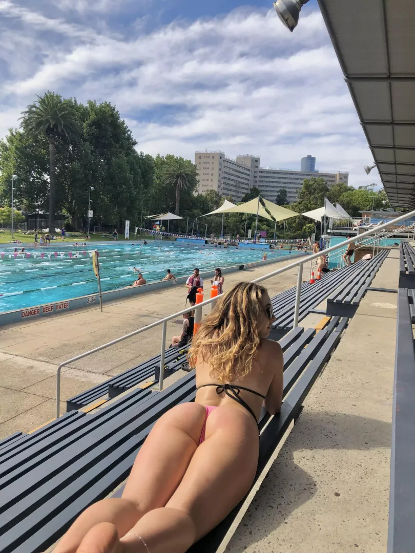 Do you like the view? 🍑🙈 posted by ChandraBunnyy