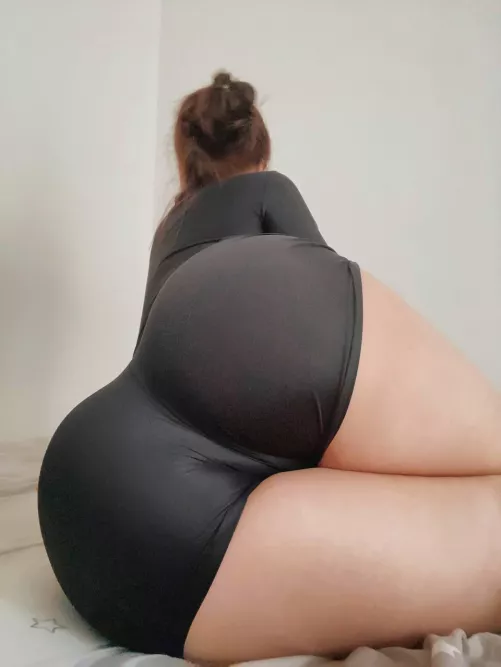 do you like the way my ass looks in this outfit? by no_face_babyy