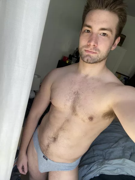 do you like these Hanes brief? so simple but they’re a fav of mine by tj_harriss