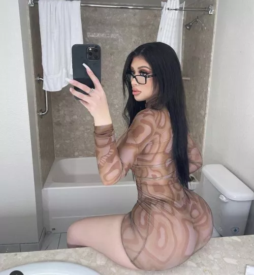 Do you like this angle ? 🥰 by DesperateUnion4445