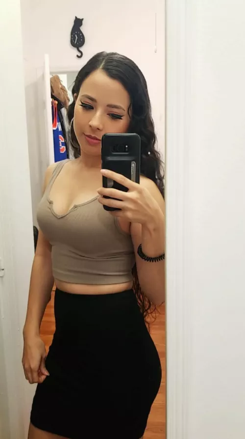 Do you like this crop top? by joy_kitty_k