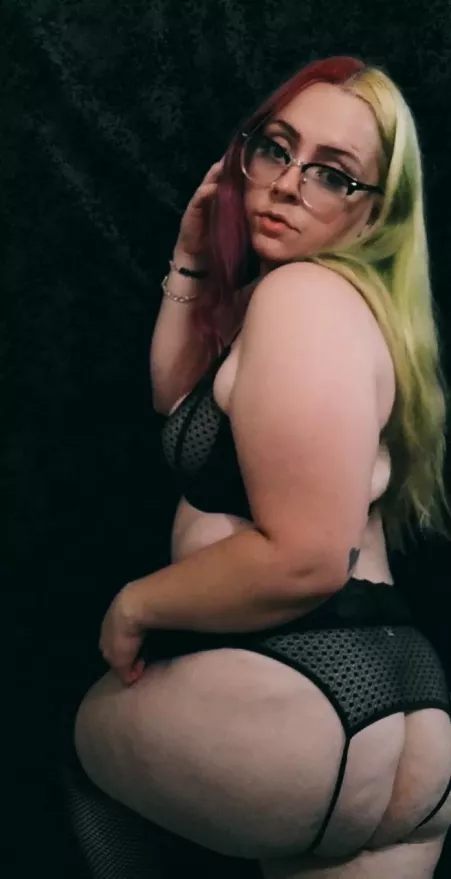 Do you like this pair on me? 🥺😎 by payk2k