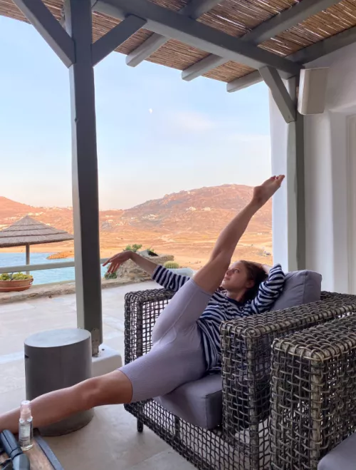 Do you like this pose? by amelielou