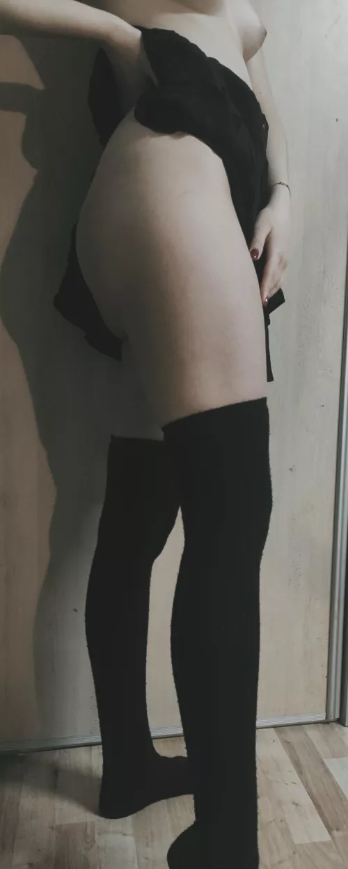 Do you like what you see? 😈 by Kissmemissme7