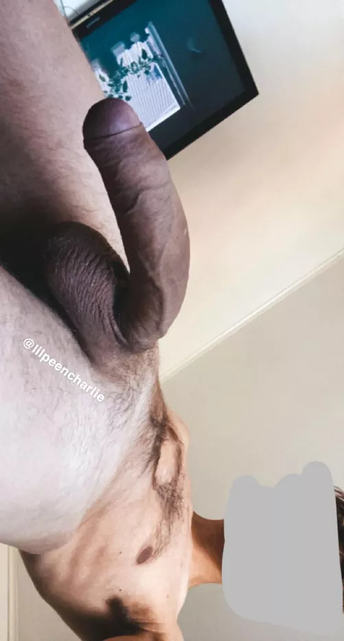 Do you like what you see? by lilpeepeecharlie