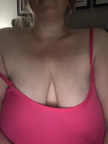 Do you like what you see? by daddysbiggirl4