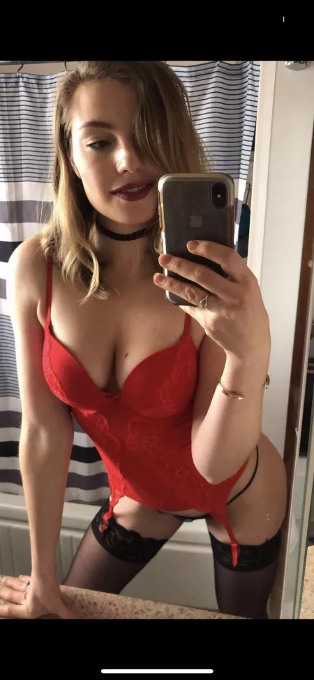 Do you like when I bend over for you ? by alysharp