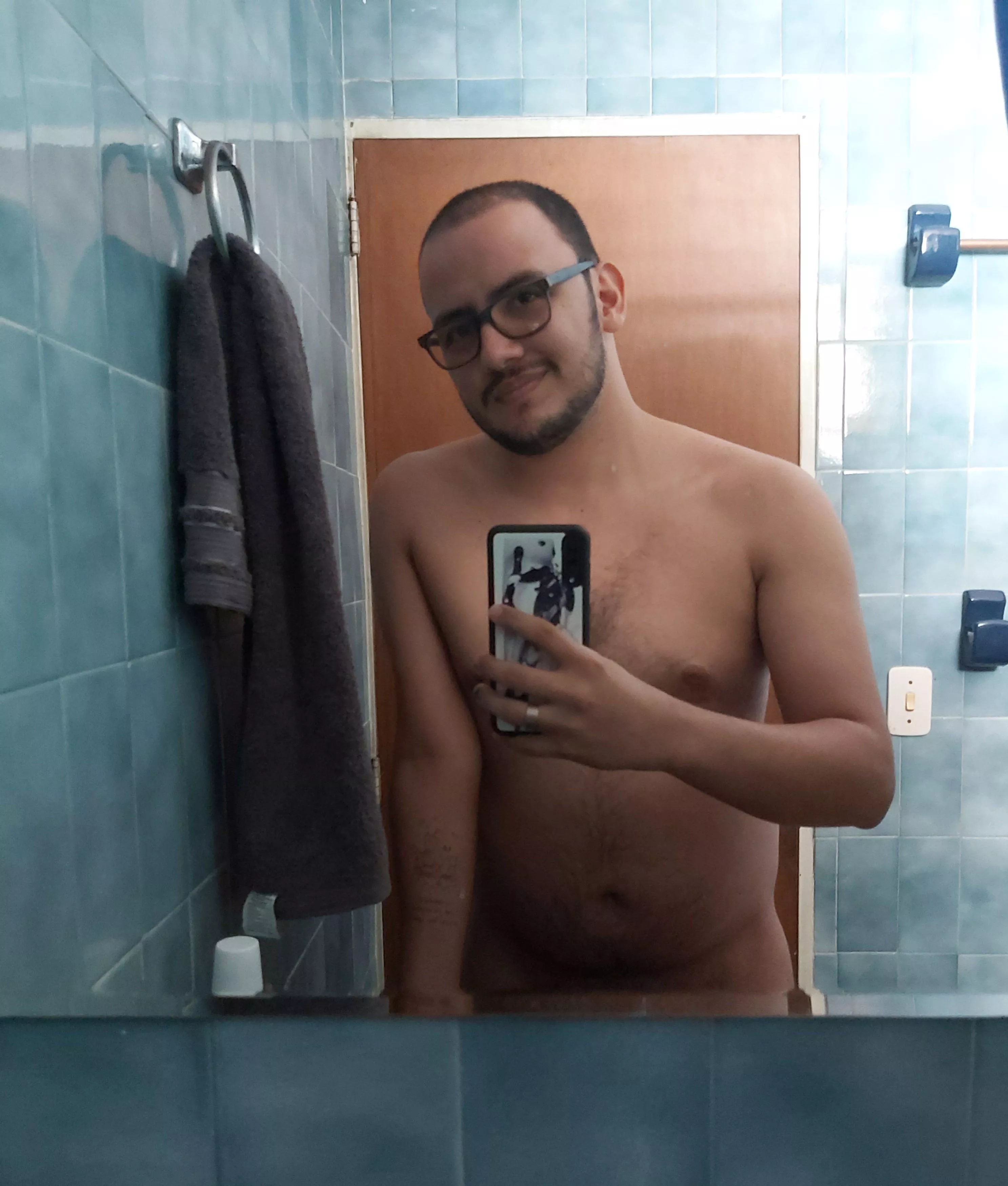 Do you like young bears? 😏😏😏 posted by AlejoBear98