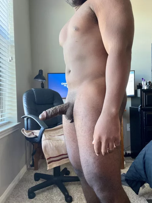 Do you liue thick black cocks ? by shortsrhumba