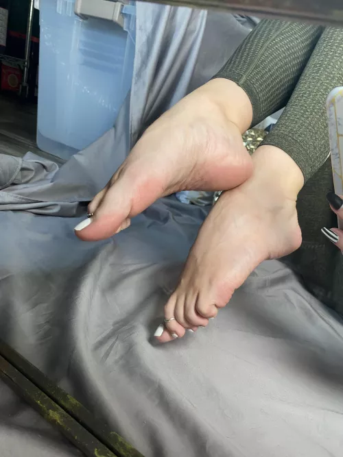 Do you need plans this weekend? I can keep you company! by feetmaze