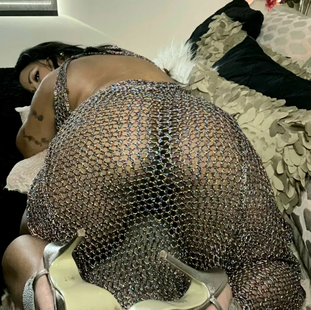 Do you prefer a woman with a phat ass? posted by stella_sinclair