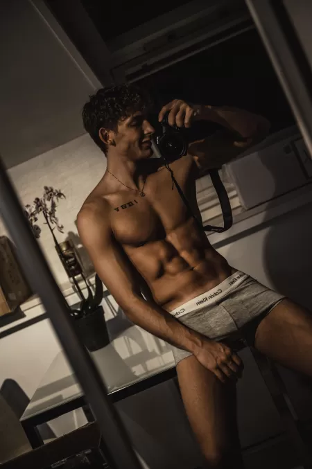 Do you prefer amateur or professional content?😈🔥 by BattyBoyXx