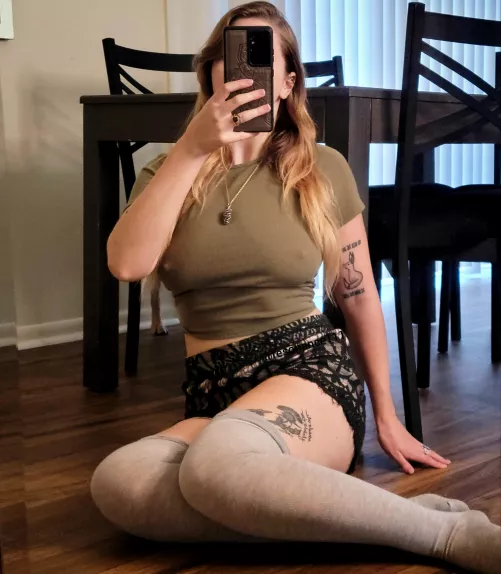 Do you prefer crop tops or tank tops? 👀 by resonance111