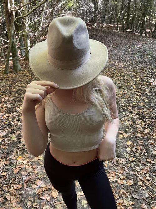 Do you see what I see 😉😉 by Ava-Fox