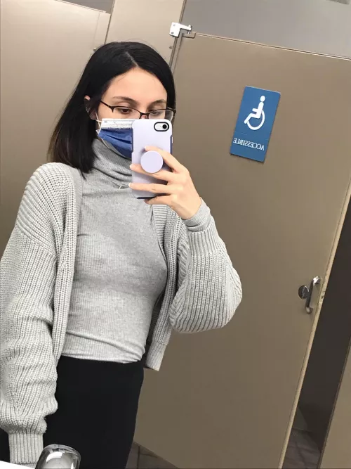 Do you think anyone at school will notice? by Supercutiex