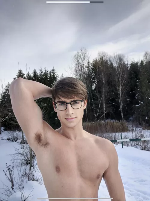 Do you think I am cold? by jonasheimof