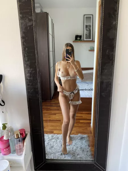 Do you think I should model? by Queenlivia00