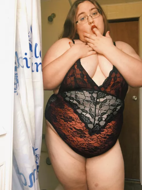 do you think i’m cute? :) be honest by goddesskarma3