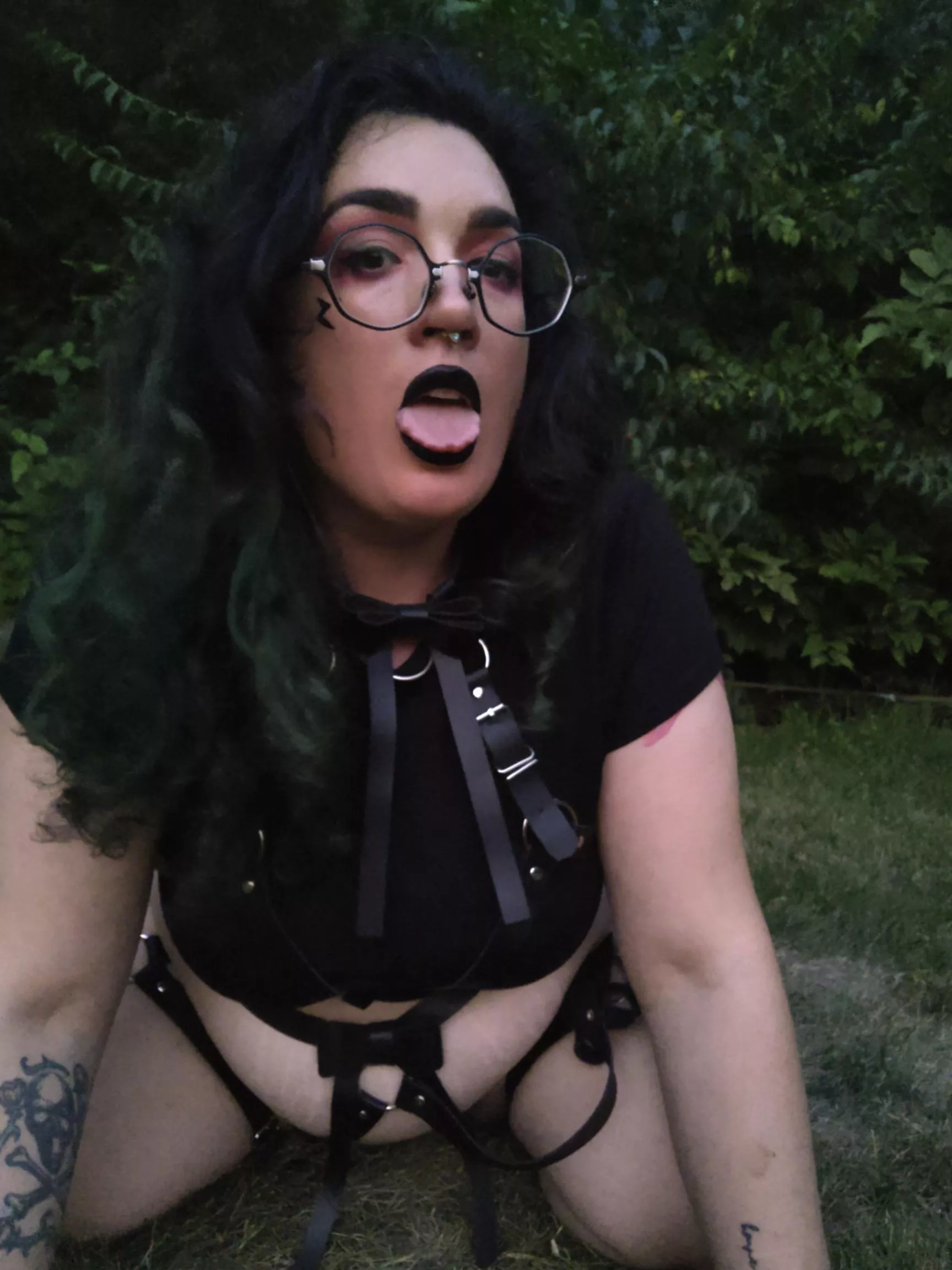 Do you think I'm submissive? 🤔 posted by freyafey111