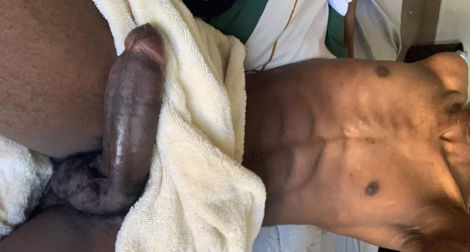 do you think it’ll fit in your pussy😇? by papiwhore12