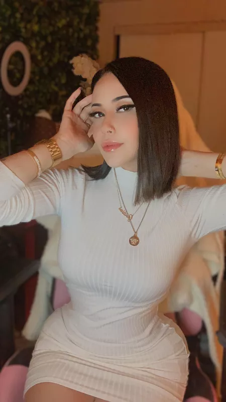 Do you think this dress is too tight on me? by FeliciaVox