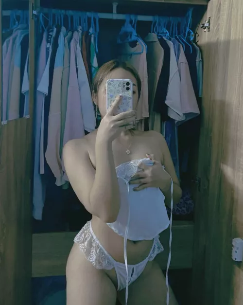 Do you this little Asian girl? 😏🥰💋I’m so insecure about my body 🙈 by PassionMinute