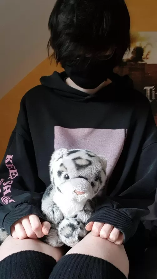 do you wanna cuddle with us? 🥺 by FemboyTarion