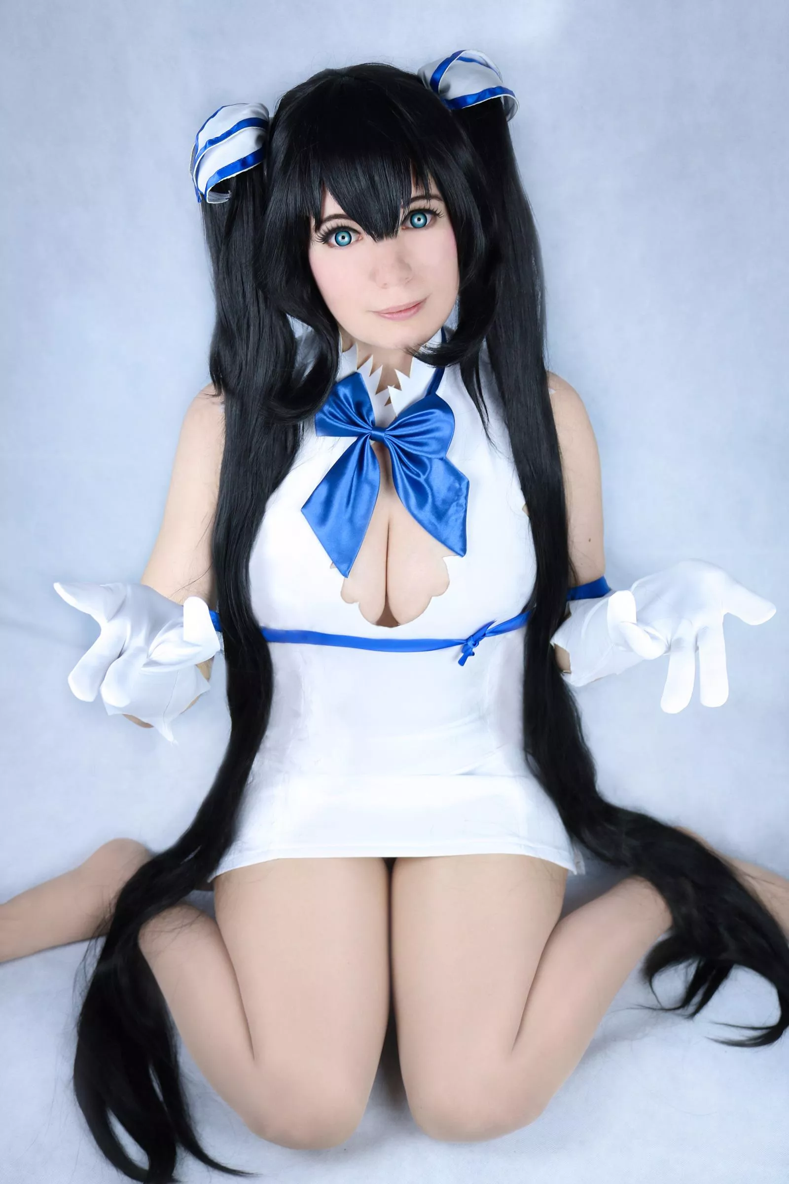 Do you wanna go on a quest with Hestia? (By Lysande) posted by Gunaretta