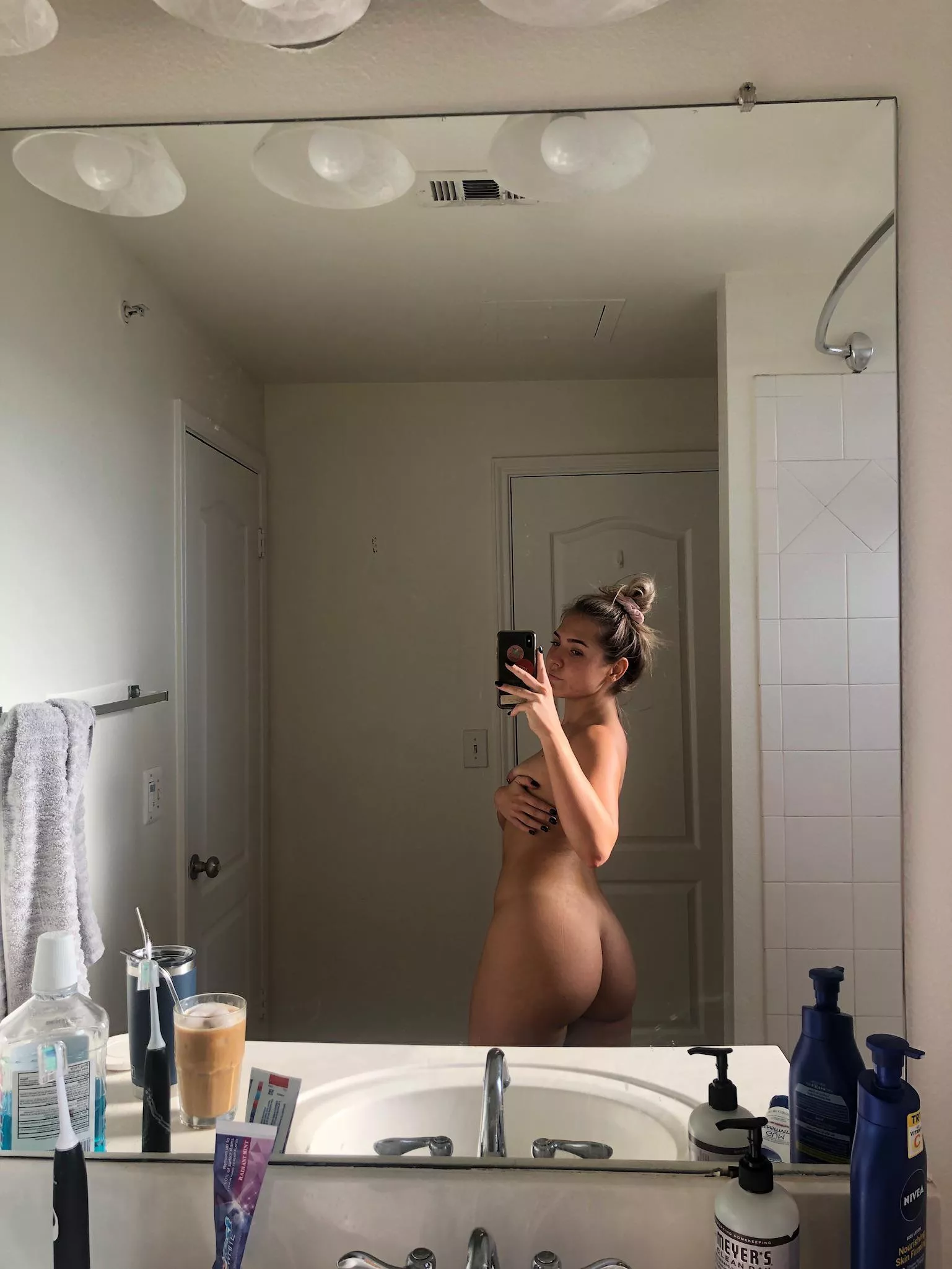 Do you wanna help me in the shower 🙈 posted by alessandranatalia