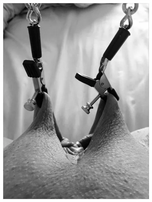 Do you wanna punish that cunt? by sunnymirte