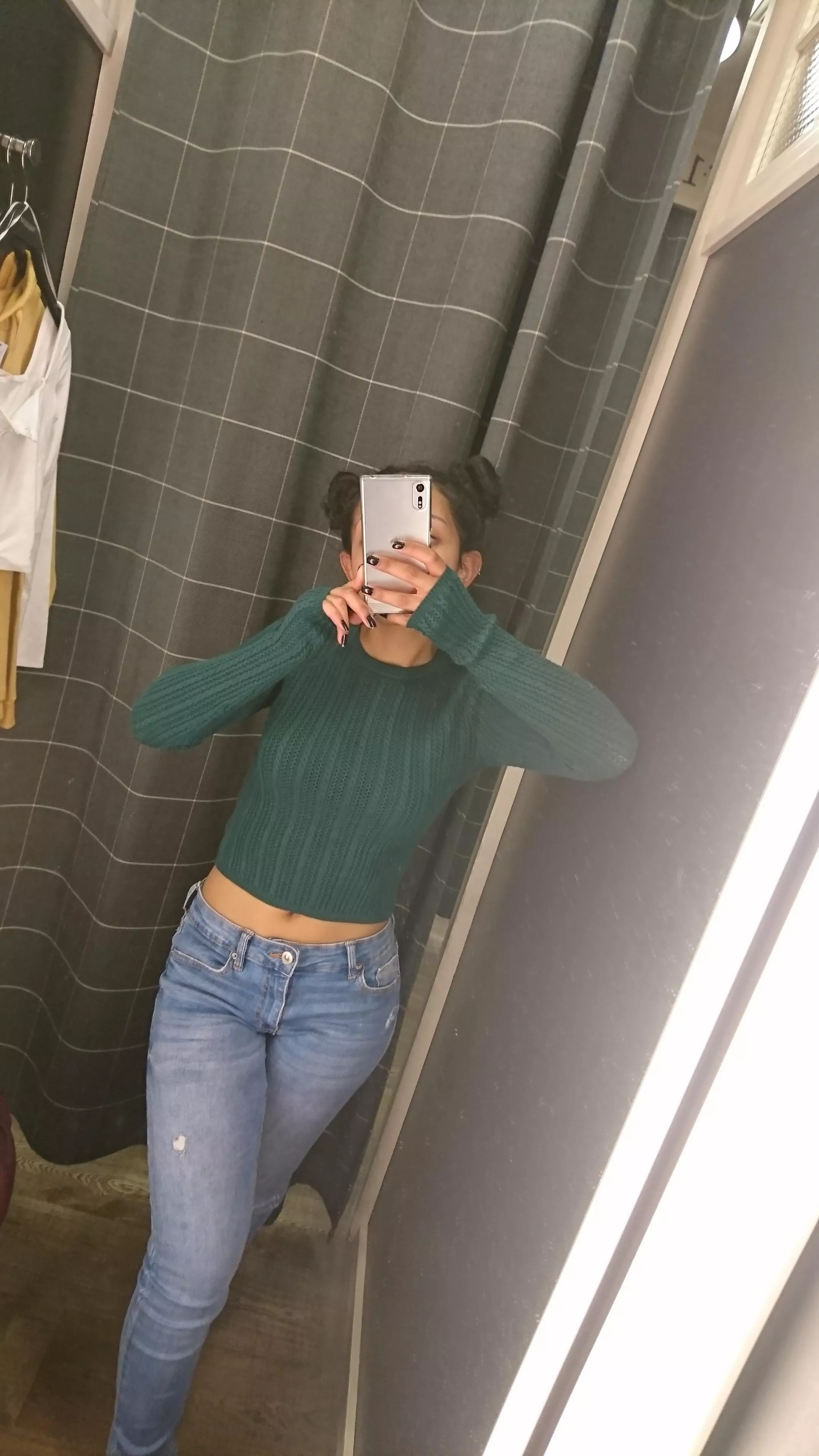 Do you want me to take my clothes off? ♡ posted by latinplantlover